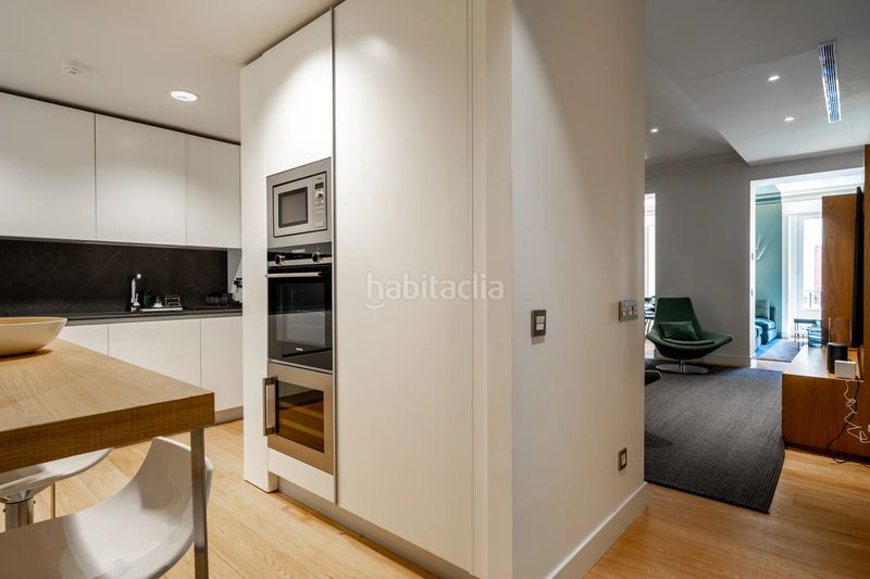 Foto 48b43e1d-9e0d-4a53-9745-60a4f59549c3. Rent flat with heating in Sol Madrid