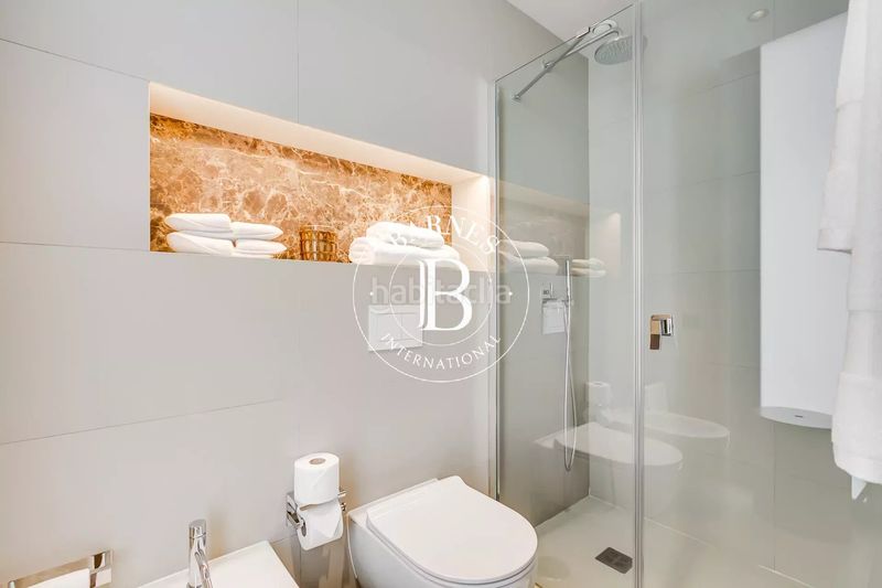 Foto b9487079-f1aa-4617-b10b-aacd09444e8a. Pis amb calefacció aparcament piscina a Almagro Madrid