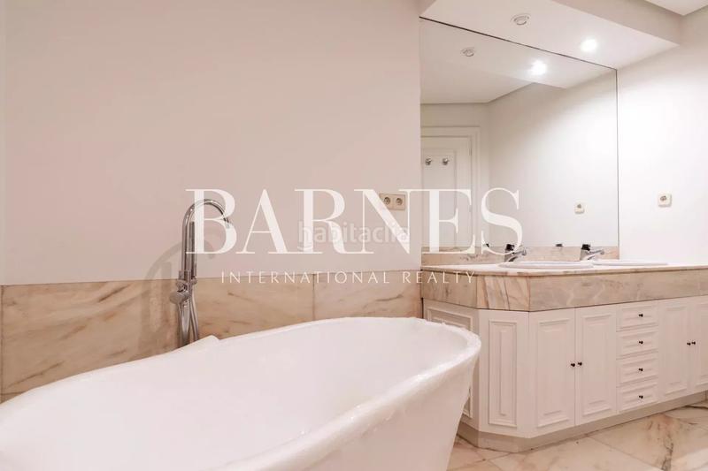 Foto 2f9d80df-b912-4434-b0e9-b2c731ba5487. Location appartement avec chauffage parking piscine dans Madrid