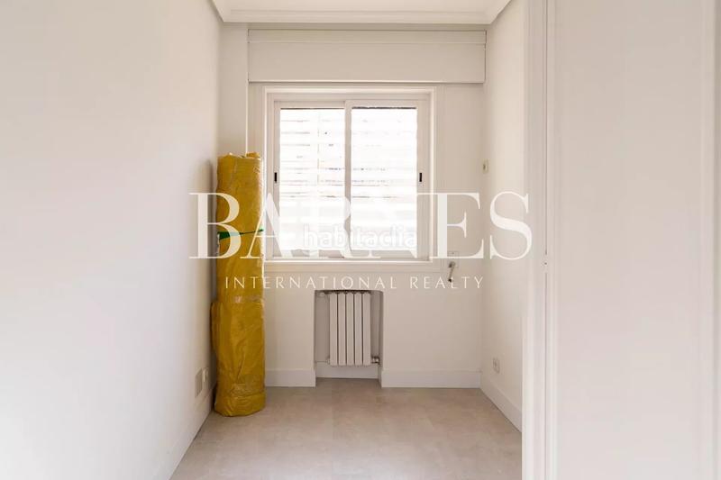 Foto 6b749cfd-ca40-40cc-8a1b-c835f960b843. Location appartement avec chauffage parking piscine dans Madrid