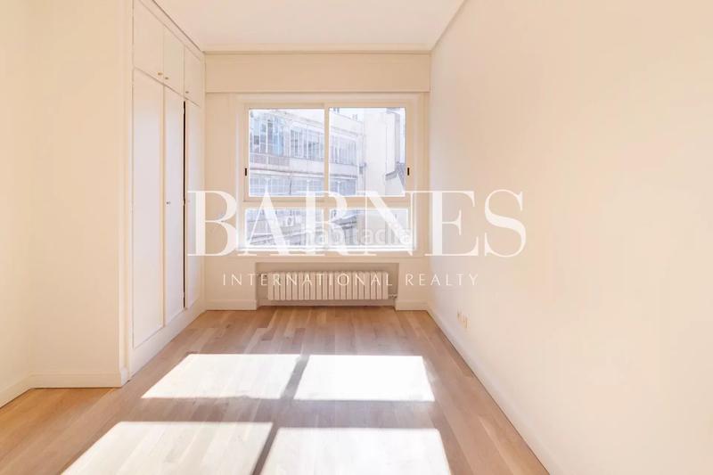 Foto e955fd36-d3a9-4a34-9ba2-32b628f00562. Location appartement avec chauffage parking piscine dans Madrid