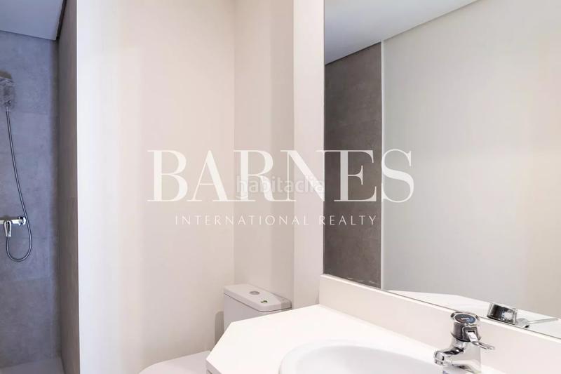 Foto 104454c3-8332-4a1b-b9fd-b587e36e8232. Rent flat with heating parking pool in Almagro Madrid