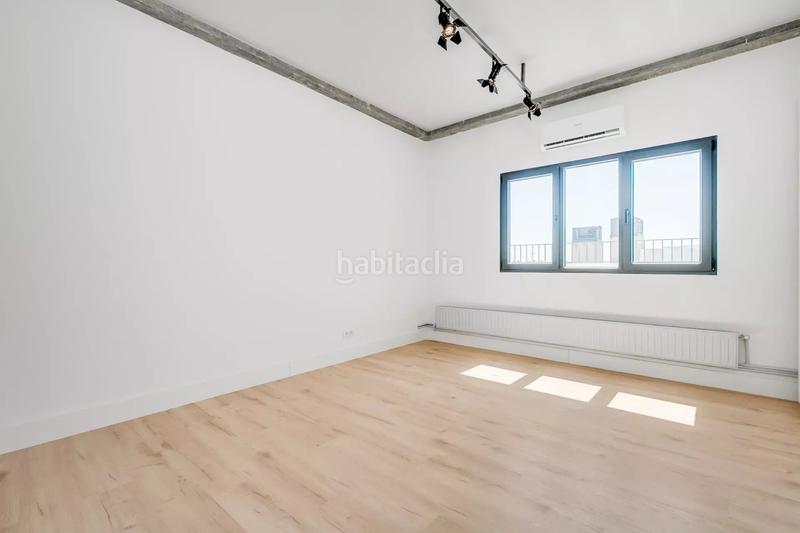 Foto 7349100b-1ad1-45d4-9c6b-b3d25d9ac2cf. Attique avec chauffage parking dans Simancas Madrid