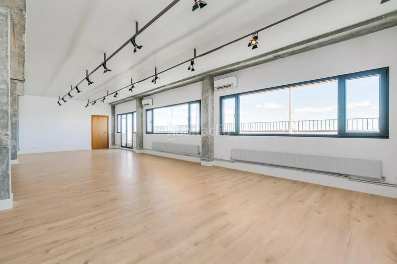 Foto 87c87405-cde8-4b34-b584-8deec662465b. Attique avec chauffage parking dans Simancas Madrid