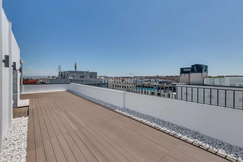 Foto 921a58da-4d95-452b-a897-ede8c36b0241. Attique avec chauffage parking dans Simancas Madrid