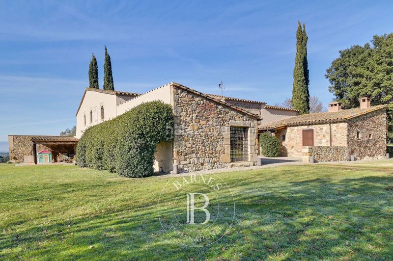Foto 2abfe958-9470-4d73-8c3e-0afe021907de. Country house with heating pool in Cassà de la Selva