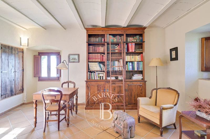 Foto 3f31fce6-ebd5-4849-97c0-0136d99954ef. Country house with heating pool in Cassà de la Selva