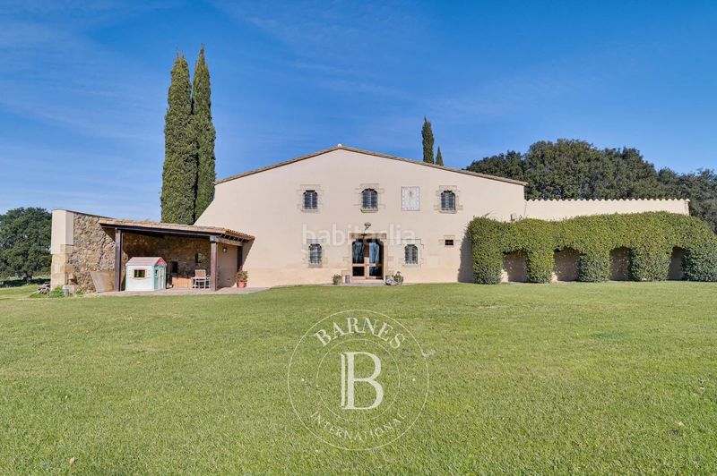 Foto 9cfdaa49-9d40-4ad5-9200-2d004e240dd3. Country house with heating pool in Cassà de la Selva