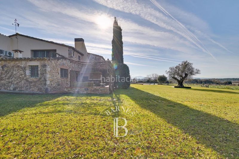 Foto a391b9e3-e4fc-4853-9776-7cf5139ebe75. Country house with heating pool in Cassà de la Selva