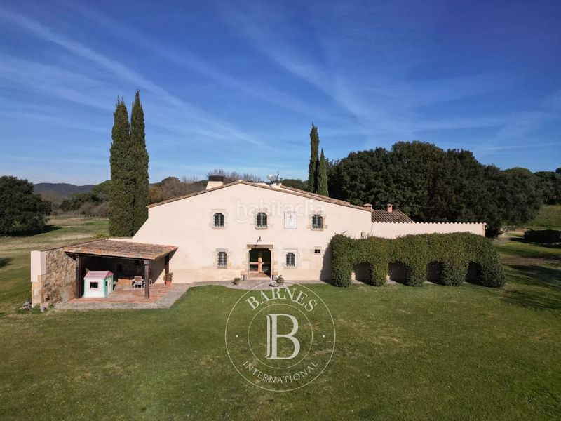 Foto f247c3c5-0d9c-4547-9e38-3c64f5083c59. Country house with heating pool in Cassà de la Selva
