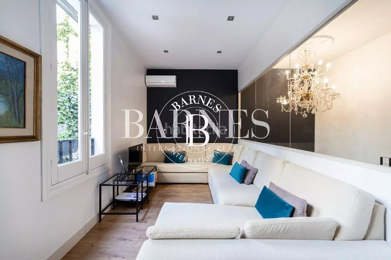 Foto 64c3b870-3ca1-4cc9-be6a-d1c6f790e571. Rent duplex with heating in Justicia-Chueca Madrid