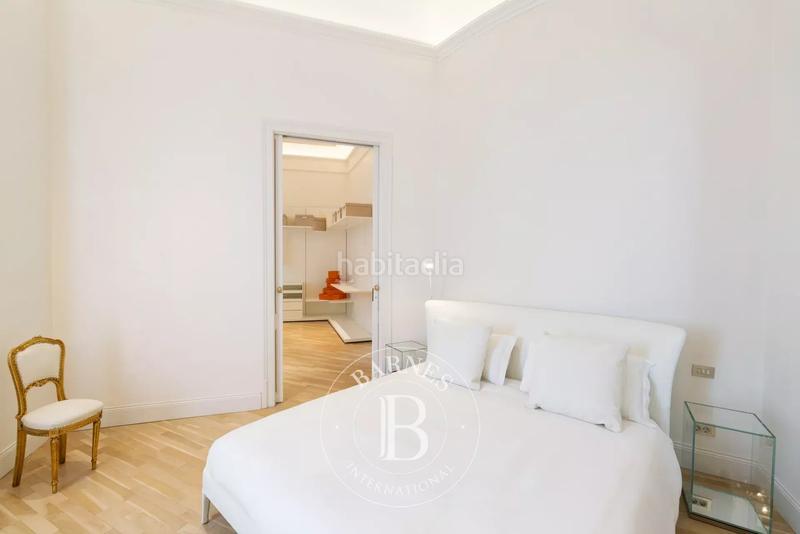 Foto 1ba9b885-f5e7-414d-bd39-b4513e439f7c. Àtic amb calefacció a Dreta de l´Eixample Barcelona