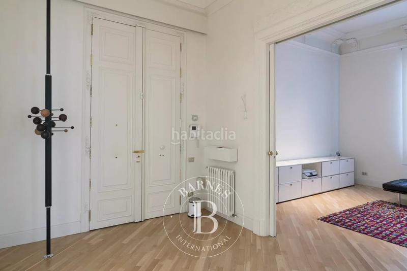 Foto 7c02d4dc-cf67-41bd-824b-057e7f1880a2. Àtic amb calefacció a Dreta de l´Eixample Barcelona