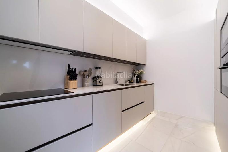 Foto 396a4260-f032-4bd4-86a3-fd5bafff9ebd. Àtic amb calefacció a Cortes-Huertas Madrid