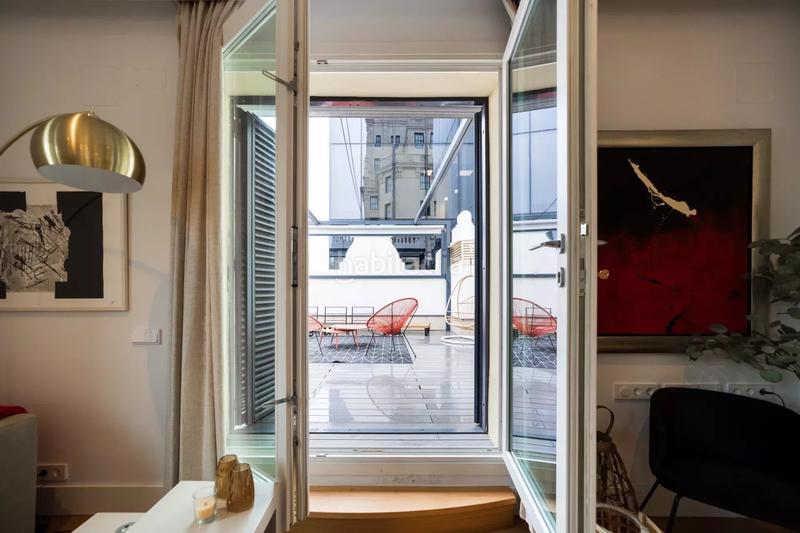 Foto 4d9b41a6-00bc-4f9a-bb0a-f1f91e3b4de4. Àtic amb calefacció a Cortes-Huertas Madrid