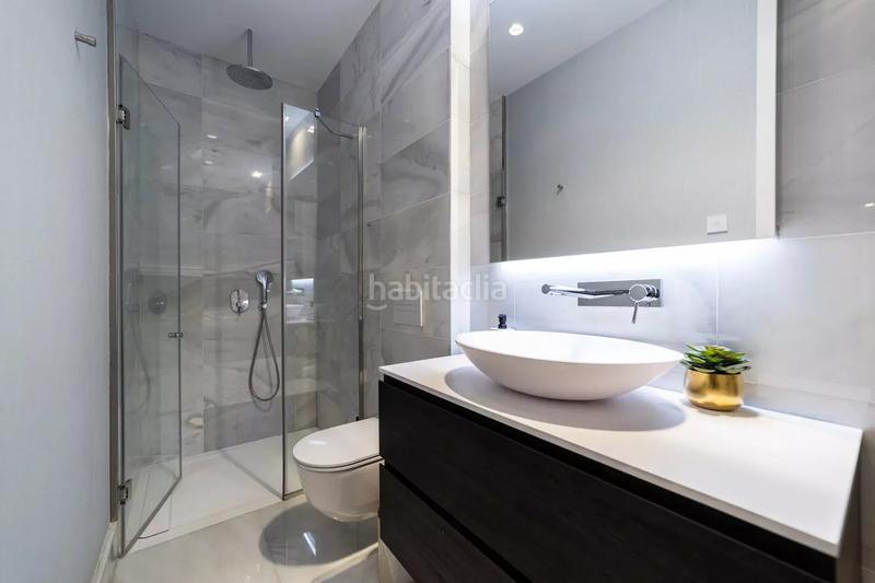 Foto c70efa49-8fe0-4095-ab04-deaebfbb3ad3. Àtic amb calefacció a Cortes-Huertas Madrid