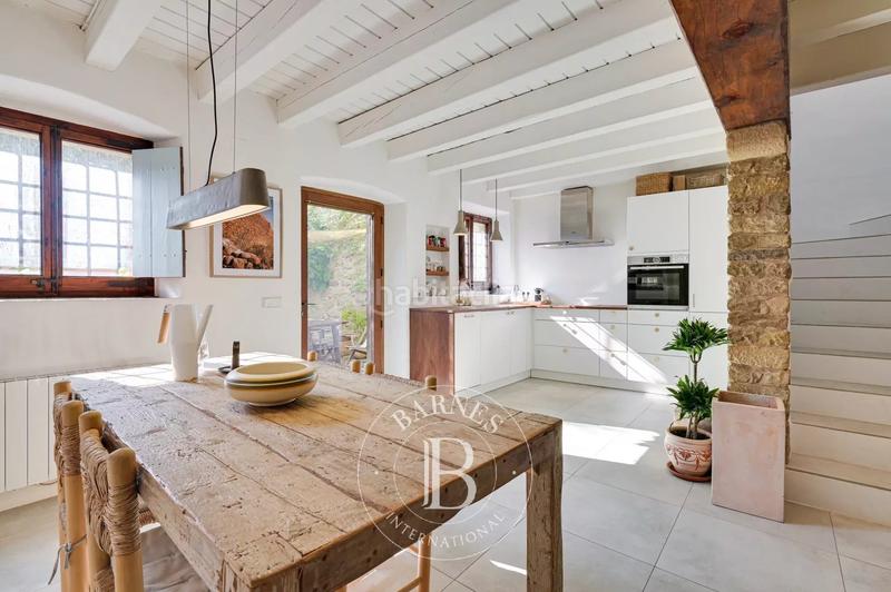 Foto db4b1347-9a02-4957-8b9b-9cd426b86ee3. Masia amb calefacció a Forallac