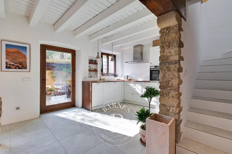 Foto f6bab0dd-11ee-4e91-af6b-4a91749bd565. Masia amb calefacció a Forallac