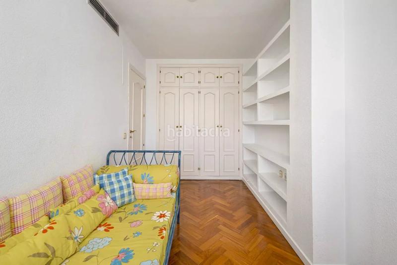 Foto caba2497-7d3d-4ddc-83e8-d03307198a9b. Etagenwohnung mit parking in Sol Madrid