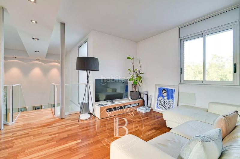 Foto 0dae8711-a7c5-4b2a-ab67-613cf807cf15. Casa con parcheggio piscina in Palau Girona