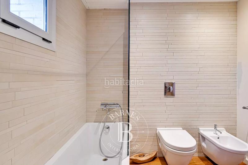 Foto 6de65aad-1d07-4b22-a10a-1e376177dd8c. Casa con parcheggio piscina in Palau Girona