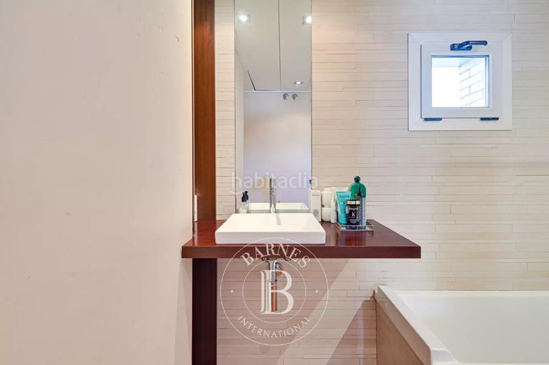 Foto a69694b4-dfaa-42d9-a3ac-8bb301e66af3. House with parking pool in Palau Girona