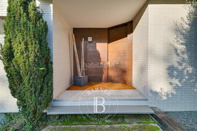 Foto 3ab6918a-7044-4e6e-af6e-fb72224ce4c4. Maison avec parking piscine dans Palau Girona