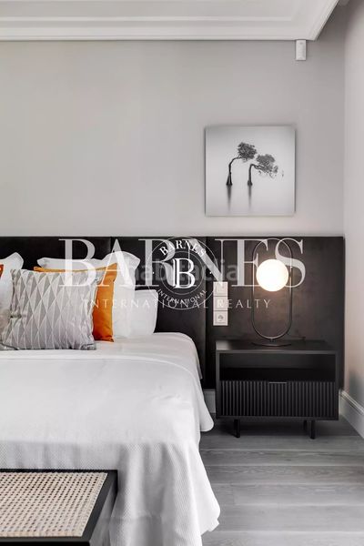 Foto 26b41e7d-22ba-40e5-99c5-62afae4a0eab. Rent flat with heating parking pool in Sol Madrid