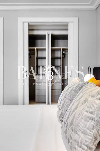 Foto 4d7286e7-e22c-4abf-8861-5a2668dc55e9. Rent flat with heating parking pool in Sol Madrid