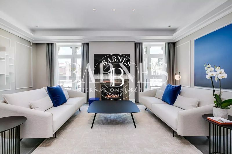 Foto ced01a5f-81cc-4eaa-84e7-6650737f7be0. Rent flat with heating parking pool in Sol Madrid