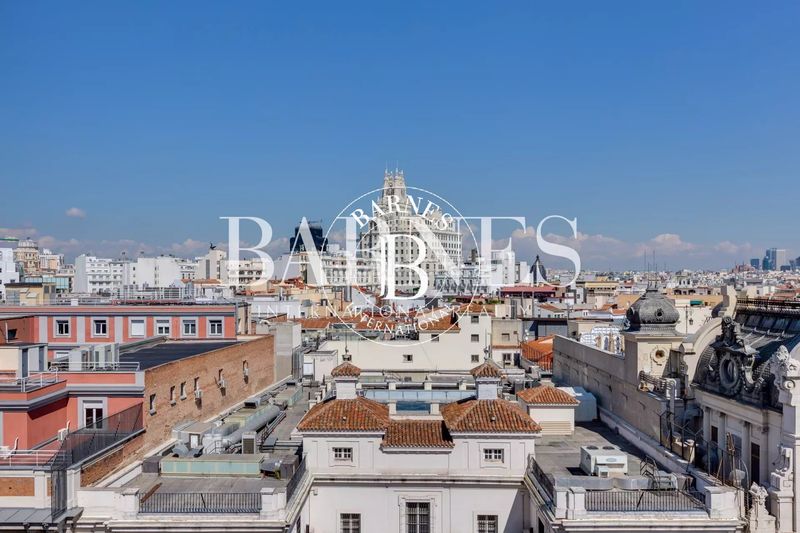 Foto e95ced8d-7c55-46df-8a7f-6f99ba6538ea. Rent flat with heating parking pool in Sol Madrid