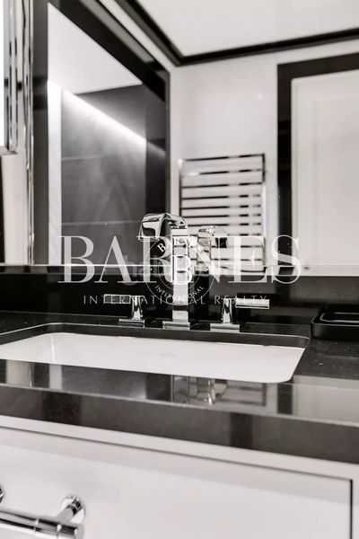 Foto fbafec78-e37f-4405-8e64-d0a3cfcb327d. Rent flat with heating parking pool in Sol Madrid