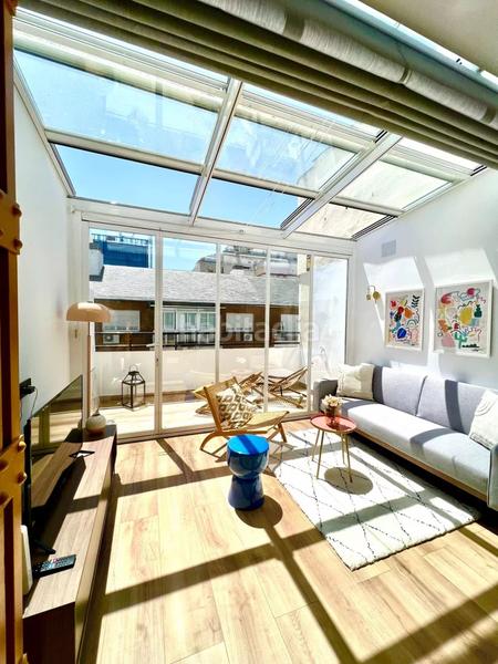 Foto 9251033f-ba91-41b9-afb5-e09f8707a7e4. Attique avec chauffage dans Arapiles Madrid