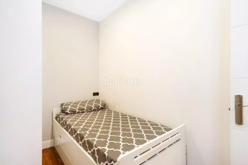 Foto 5daa5c9e-799d-445e-9a94-06efeb0aa635. Piso en Guindalera Madrid