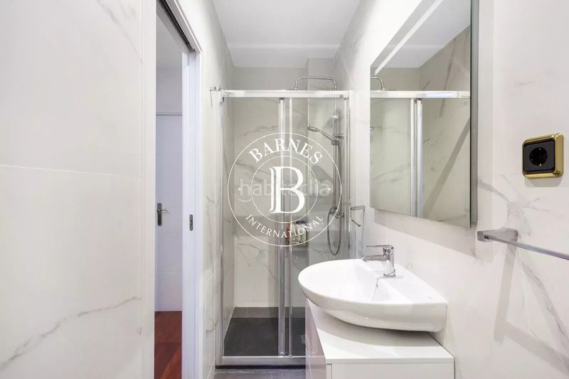 Foto ebd2d6cf-8584-425c-9732-fd3682ca38a8. Piso en Guindalera Madrid