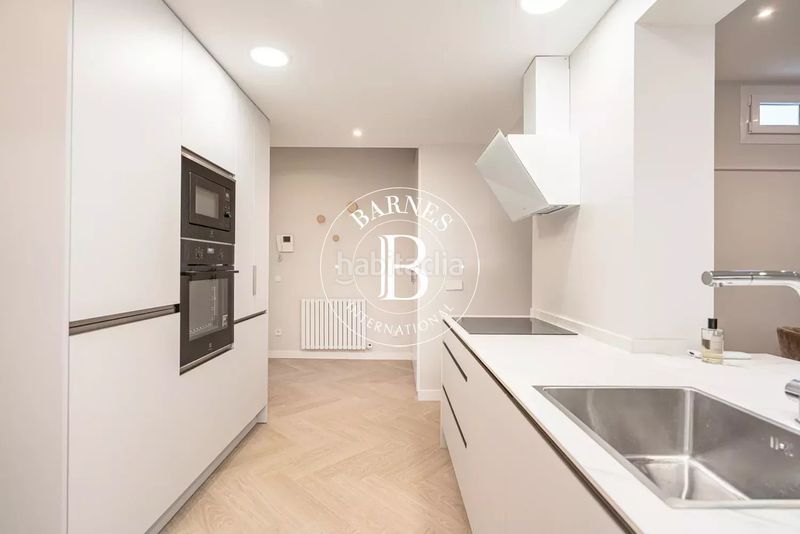 Foto efa1ed02-8221-4408-b0a6-cc24e6a1f208. Piso en Goya Madrid