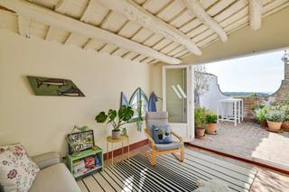 Country house in Saus, Camallera i Llampaies