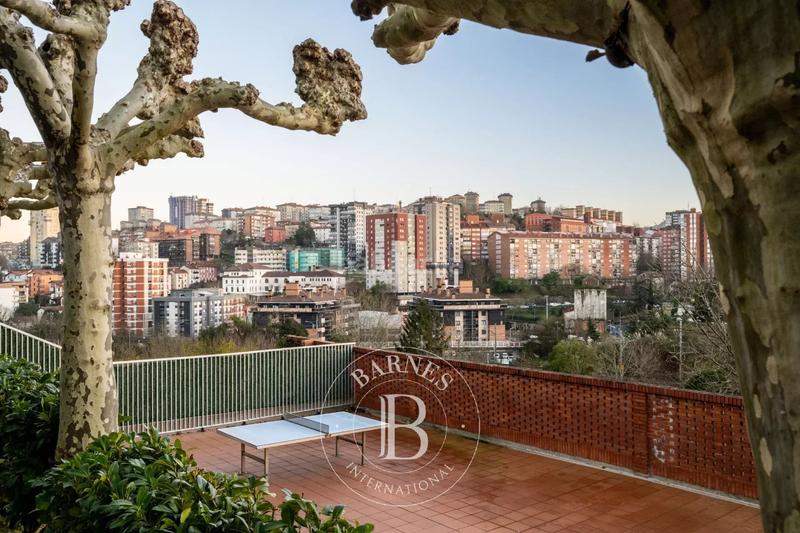 Foto 94c2d81d-c5ab-441b-829f-3fa067130e6e. Casa a schiera con riscaldamento parcheggio piscina in Donostia - San Sebastián