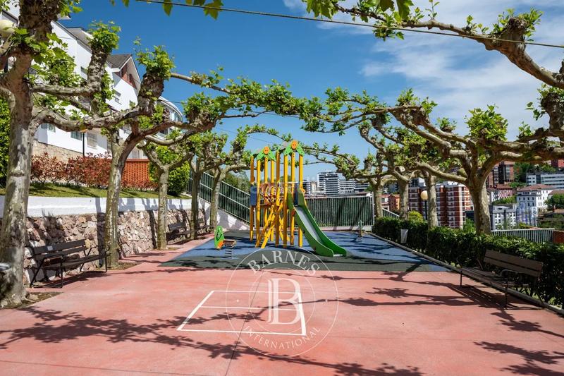 Foto 63067c5a-19ba-4476-a1e3-26906014741a. Casa adossada amb calefacció aparcament piscina a Donostia - San Sebastián