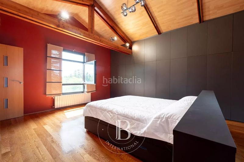 Foto c2710d53-9218-4ded-9ceb-64ab267bac86. Casa amb calefacció aparcament piscina a Igeldo Donostia - San Sebastián