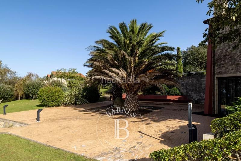 Foto c8b531c9-31b3-4912-9f27-66fabfbcce1e. Casa amb calefacció aparcament piscina a Igeldo Donostia - San Sebastián