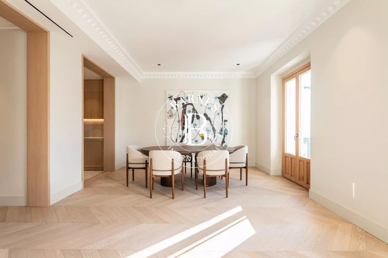 Foto d9bea6b2-6297-412b-abbb-647bab6bab85. Piso en Castellana Madrid
