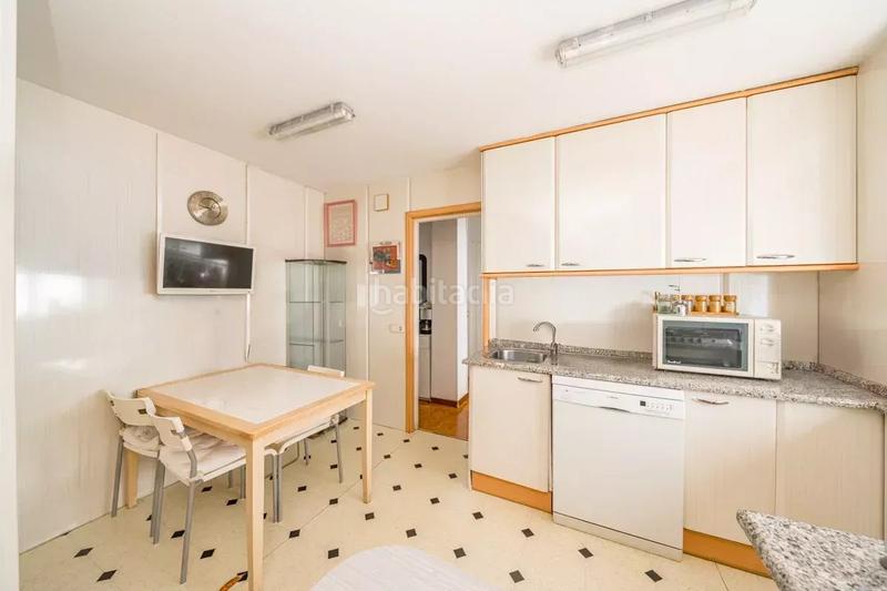 Foto f5d20004-0d0b-4957-a315-5cca147dd091. Appartamento con riscaldamento parcheggio in Nueva España Madrid