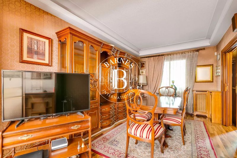 Foto ed4684e3-92f9-4e19-b374-c0c50e6d16fb. Casa amb calefacció aparcament a Fuente del Berro Madrid