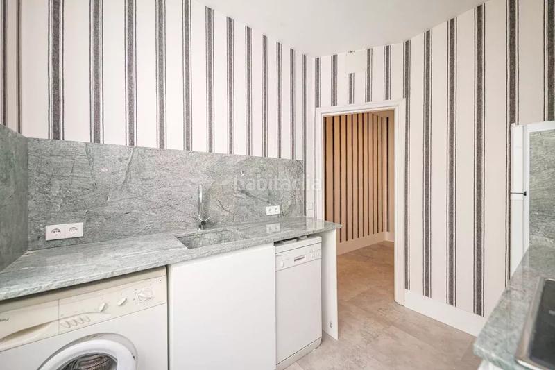 Foto d346b20d-6f07-4ad2-9fa7-0c8c5ec87ac6. Location appartement avec parking dans Castellana Madrid