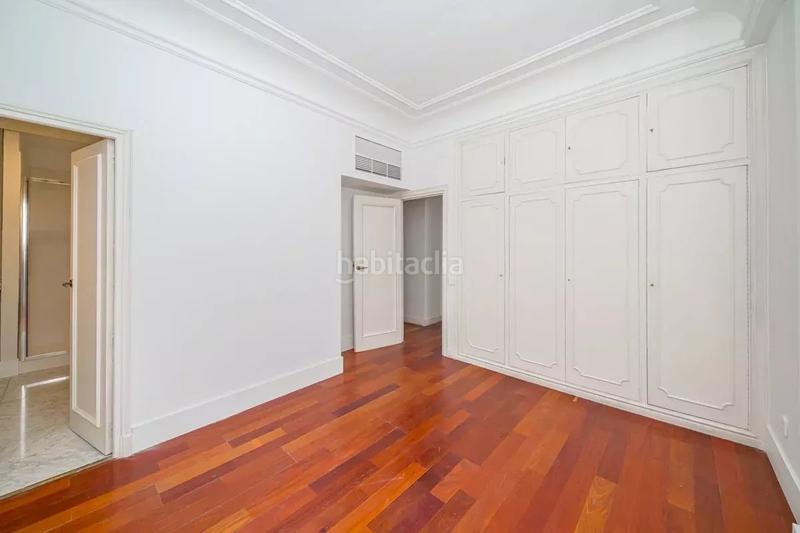 Foto 4361052a-5a37-4666-b846-7273e2f10349. Rent flat with parking in Castellana Madrid