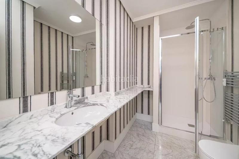 Foto 85dd70ca-48b3-4312-87ef-5a4b945f6866. Alquiler piso en Castellana Madrid