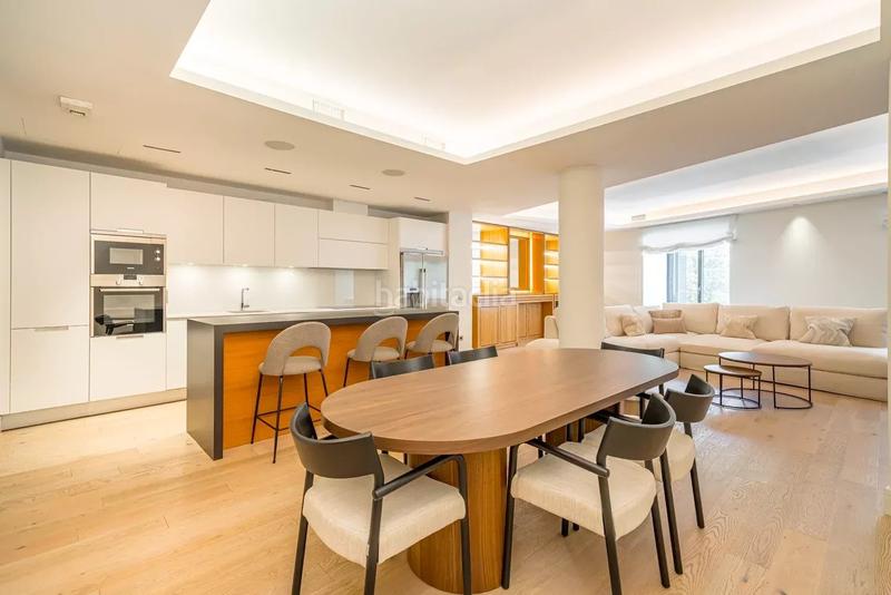 Foto 51ab7458-f930-460f-af6d-b6b032c51ad9. Location appartement avec chauffage dans Jerónimos Madrid