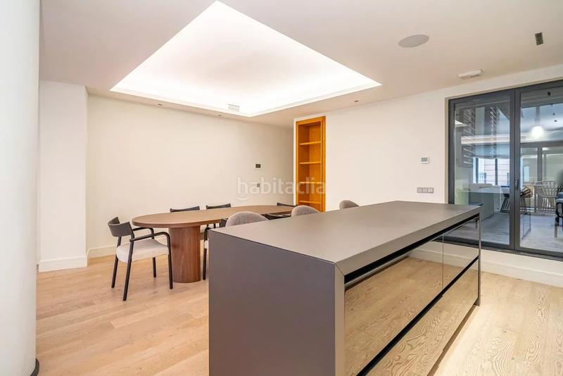 Foto 92aa8e9b-8a44-4224-b182-35c2855bcbab. Rent flat with heating in Jerónimos Madrid