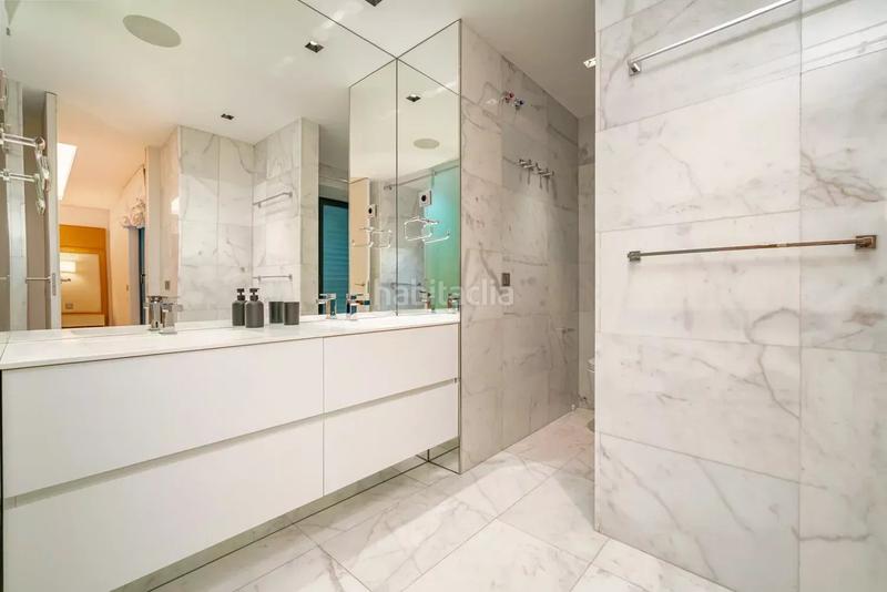 Foto efbec5a9-abe5-4bbc-b0f4-46462c176f4d. Rent flat with heating in Jerónimos Madrid